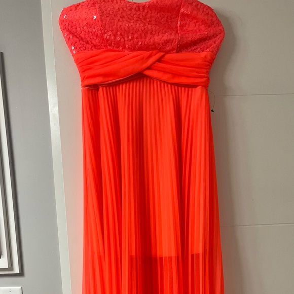 Party dress - Picture 3 of 5